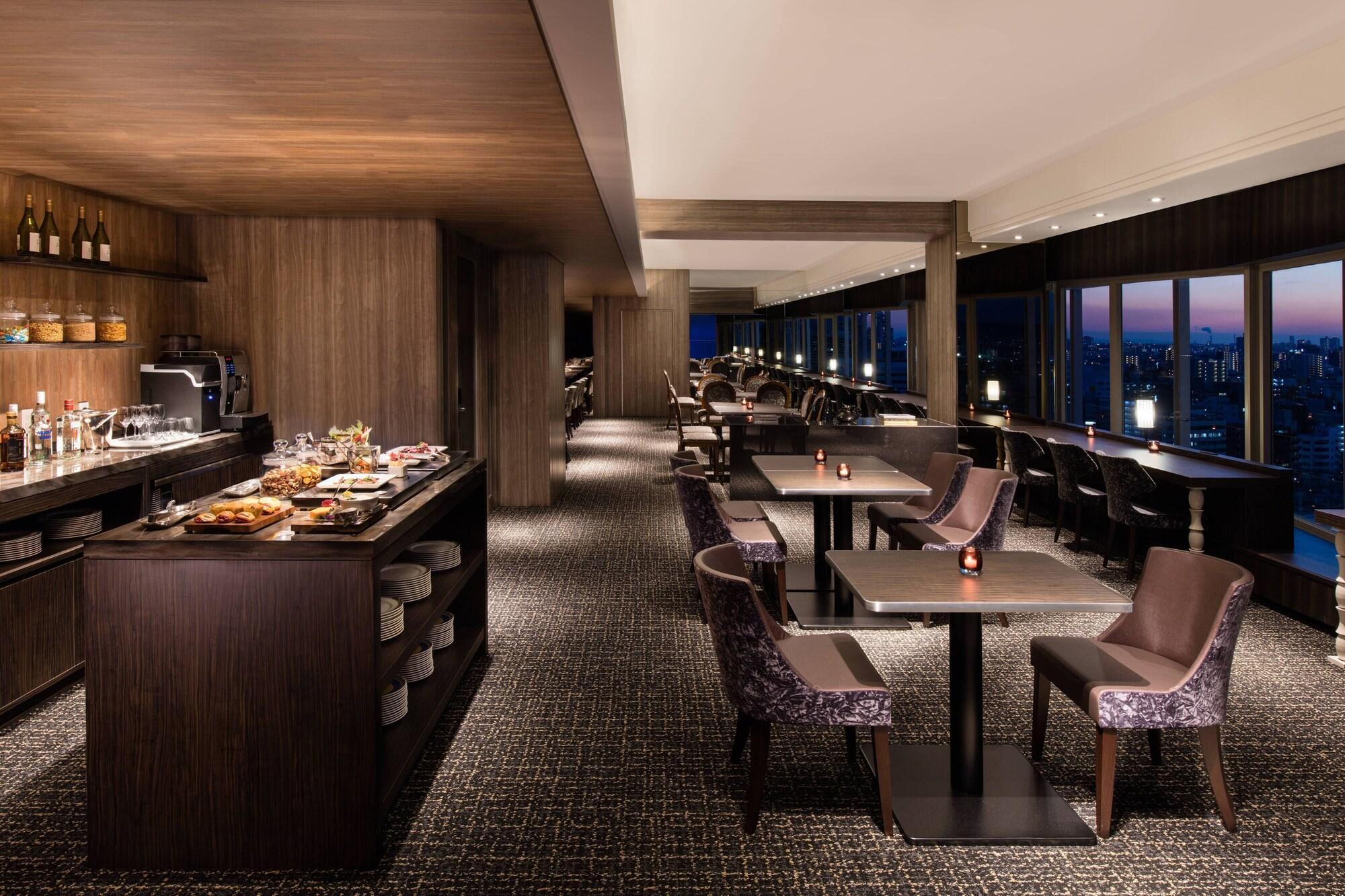 Courtyard By Marriott Shin-Osaka Station Hotel Ngoại thất bức ảnh The Lounge at Tokyo International Airport