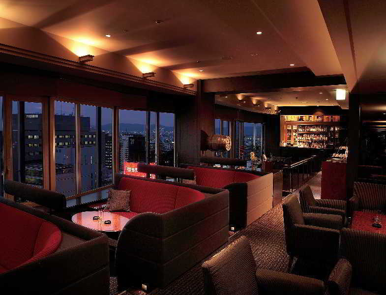 Courtyard By Marriott Shin-Osaka Station Hotel Nhà hàng bức ảnh The bar at the 36th floor