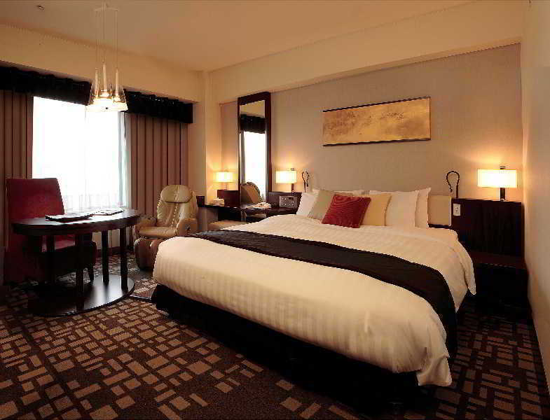 Courtyard By Marriott Shin-Osaka Station Hotel Phòng bức ảnh Deluxe room